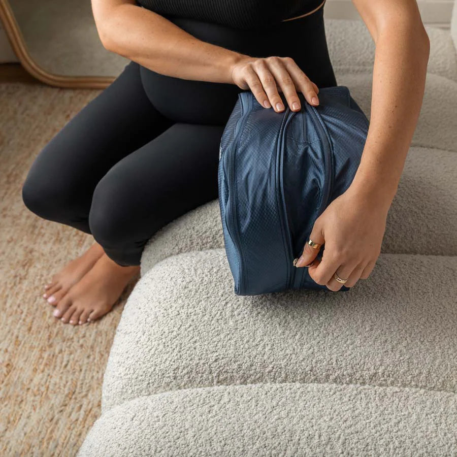 SoulSnap Maternity Pillow™ Compression Travel Case